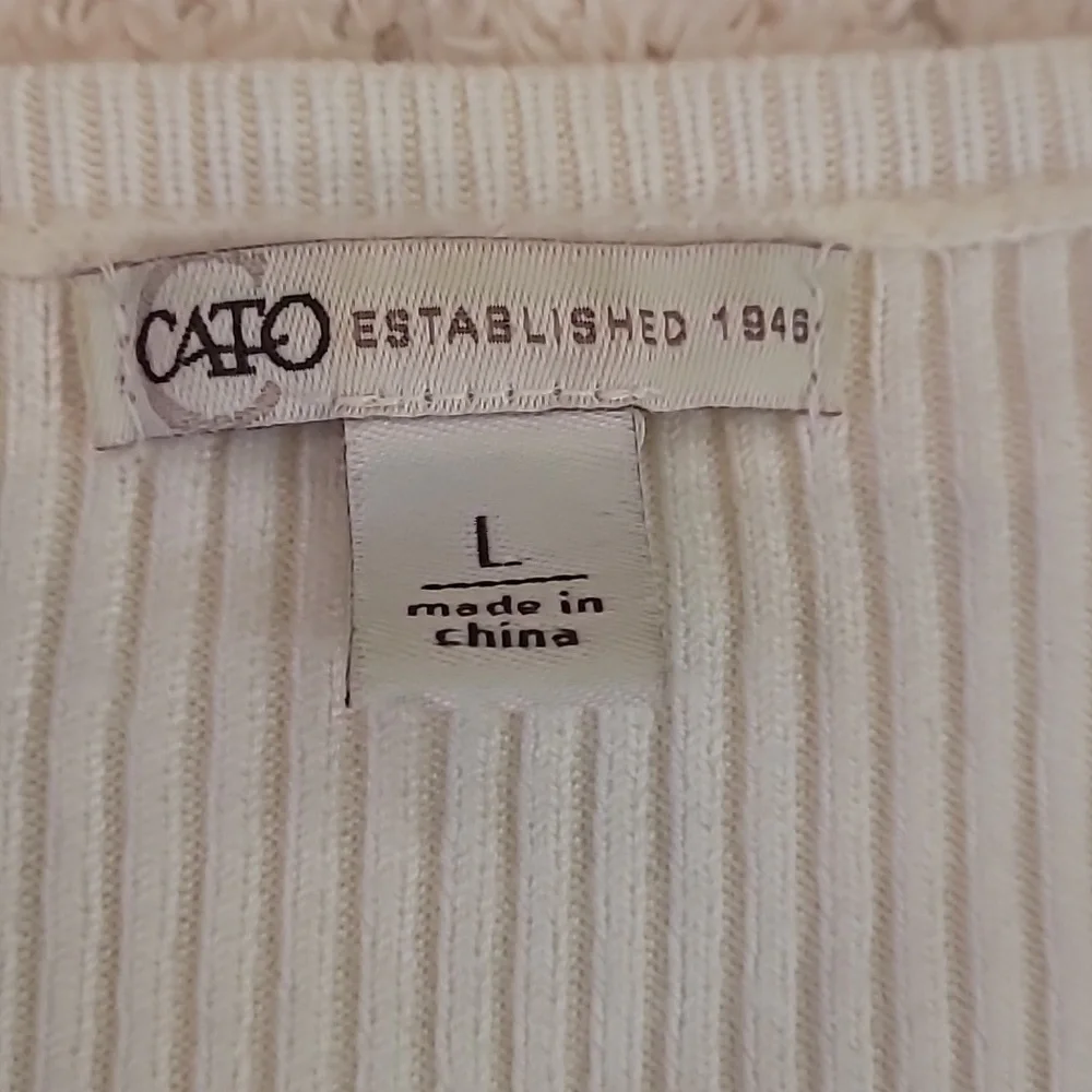 Cream Sweater - Picture 3 of 4